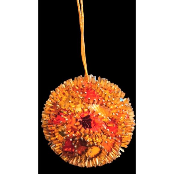 Diorama Kitsch Christmas Ornament Pushpin Handmade Mid Century Unique•Orn2 - Picture 1 of 7